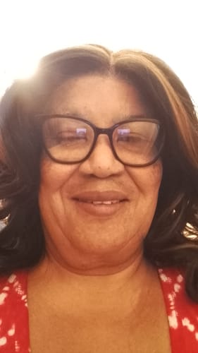 Customer photo review of Bobbi Boss Glueless 13x6 HD Lace Front Wig - MLF860 DELU