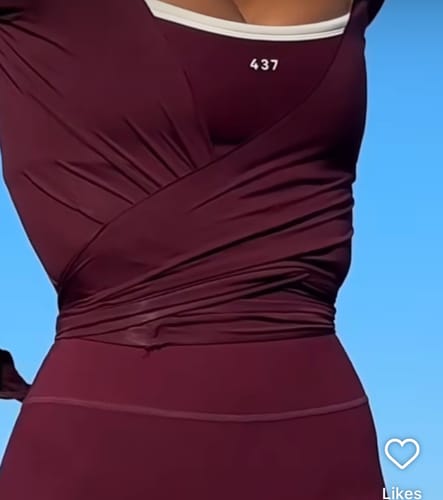 Customer photo review of The V Legging / Black-Cherry