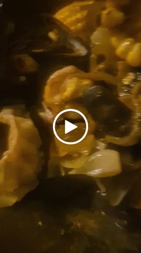 Videorecensie van een klant over Seafood Boil Bomb