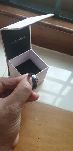 Customer photo review of Geometric Black Band Ring