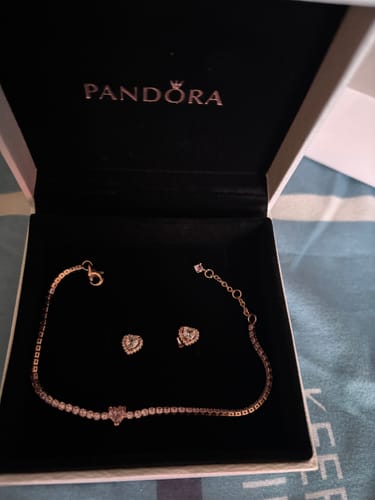 Customer photo review of ARETES PENDIENTES PANDORA CORAZON ELEVADO BLANCO ORO ROSA + KIT DE REGALO
