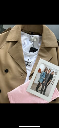 Customer photo review of Event Tickets - Rostfleckhaus x GITTA BANKO
