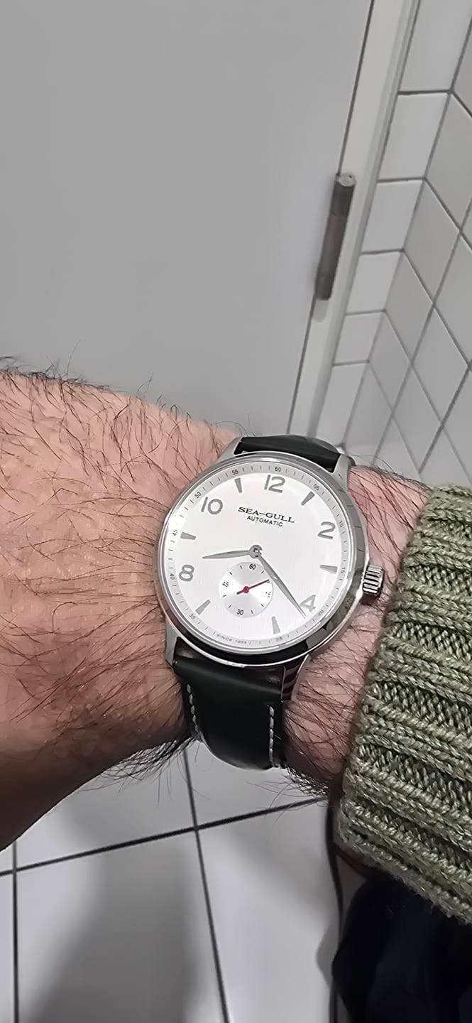 Customer photo review of Slim | Small Triple Hands | Business | Independent Sub-dial | 40mm