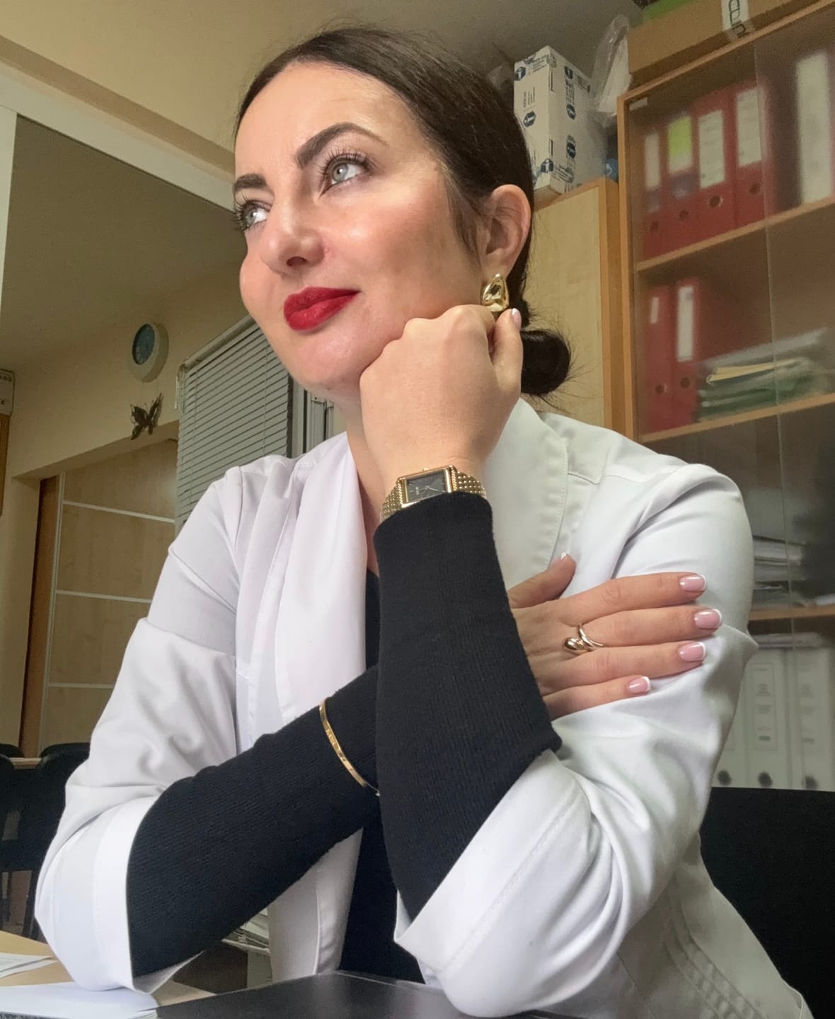Customer photo review of Olivia Gold Black