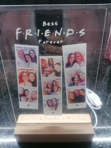 Customer photo review of Lâmpada "Friends" c/ 9 Fotografias Polaroids