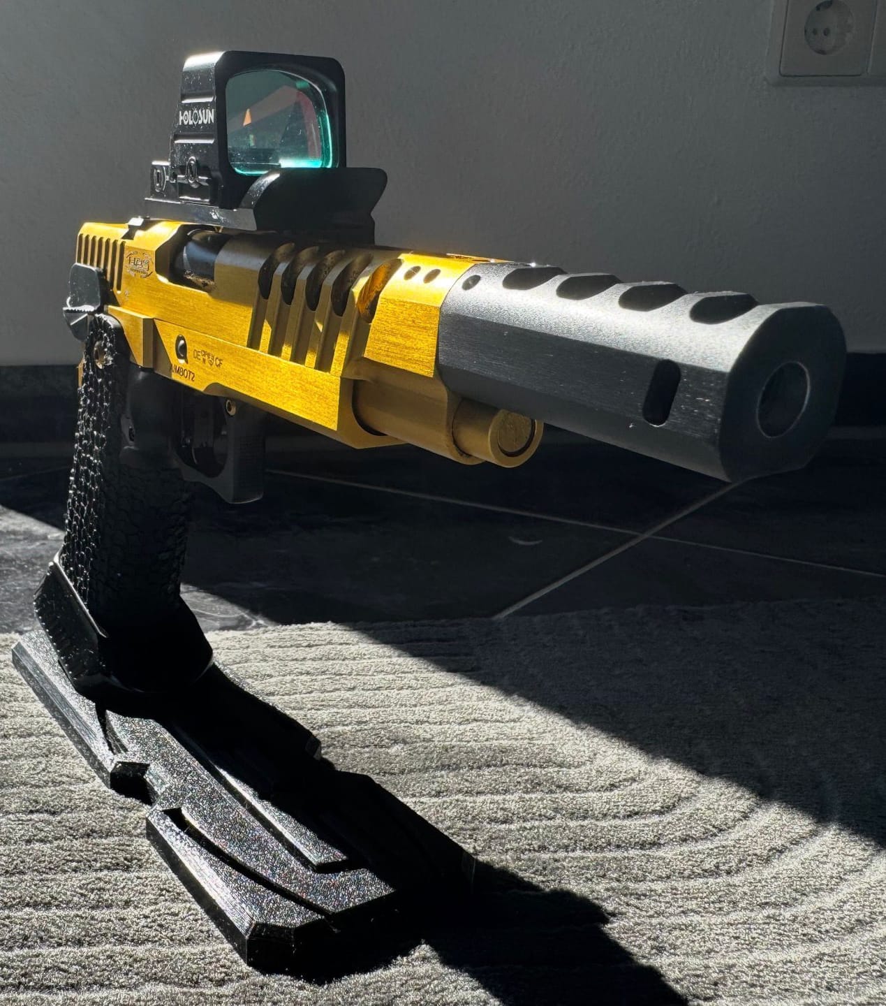 Customer photo review of Vector Optics SCRD-76 Frenzy 1x24x29 GenII 6MOA Red Dot