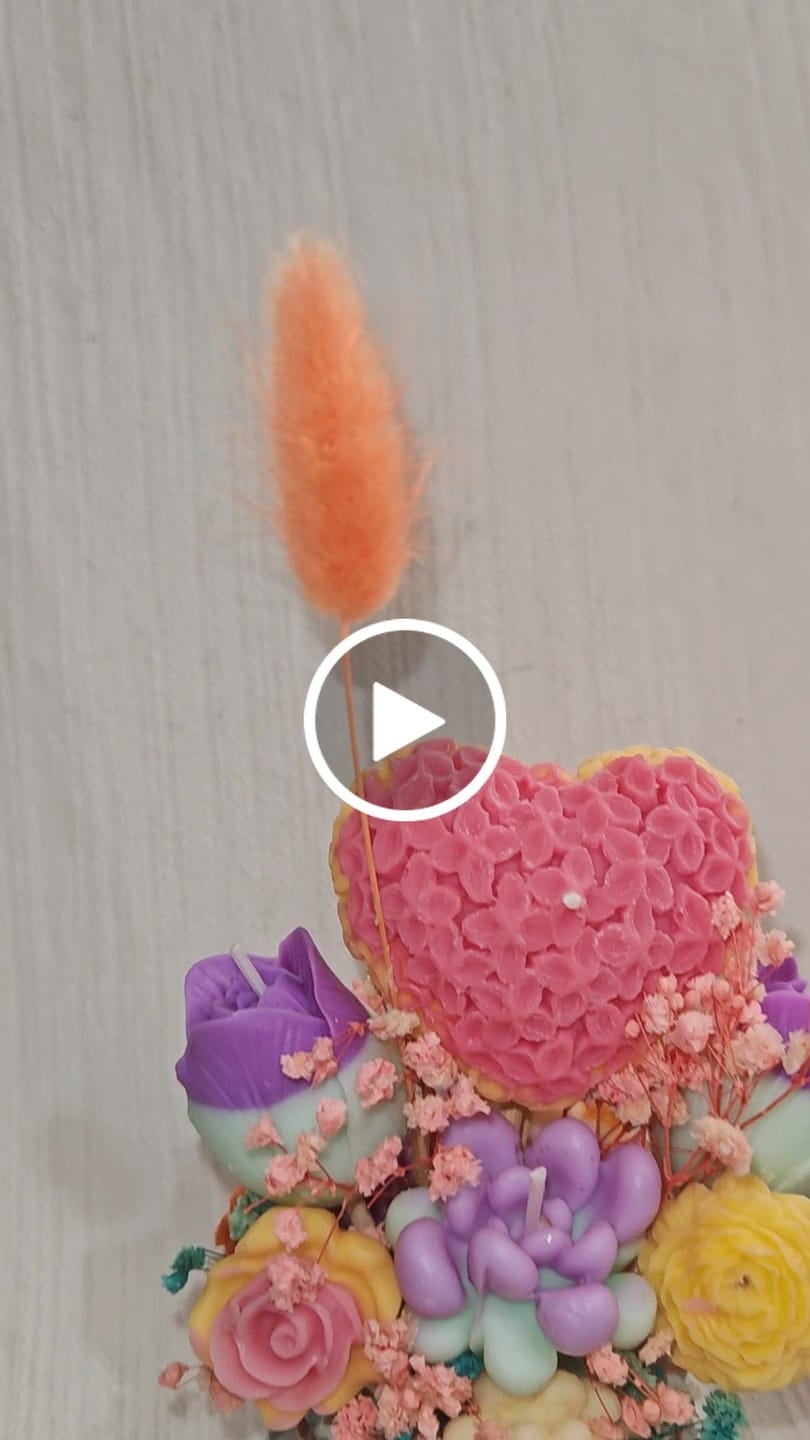 Customer video review of Colorante líquido para velas AMARILLO