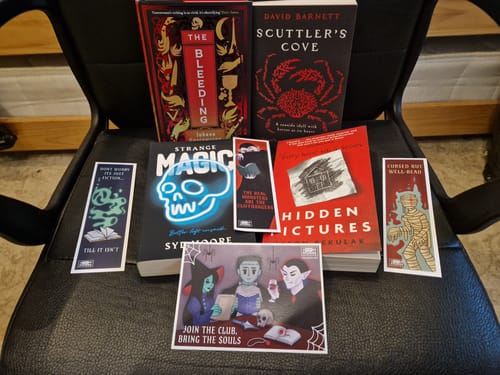 Customer photo review of Halloween Originals - 4 Book Special Edition Box