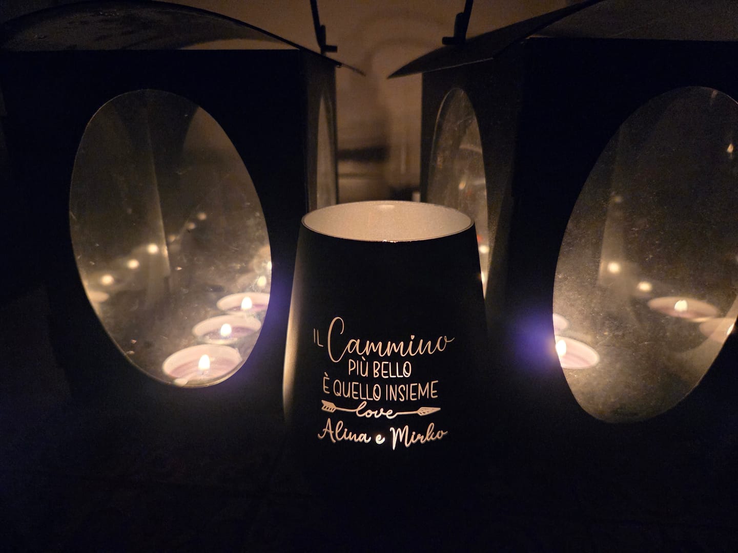 Customer photo review of Cammino Insieme – Lanterna personalizzata per coppie