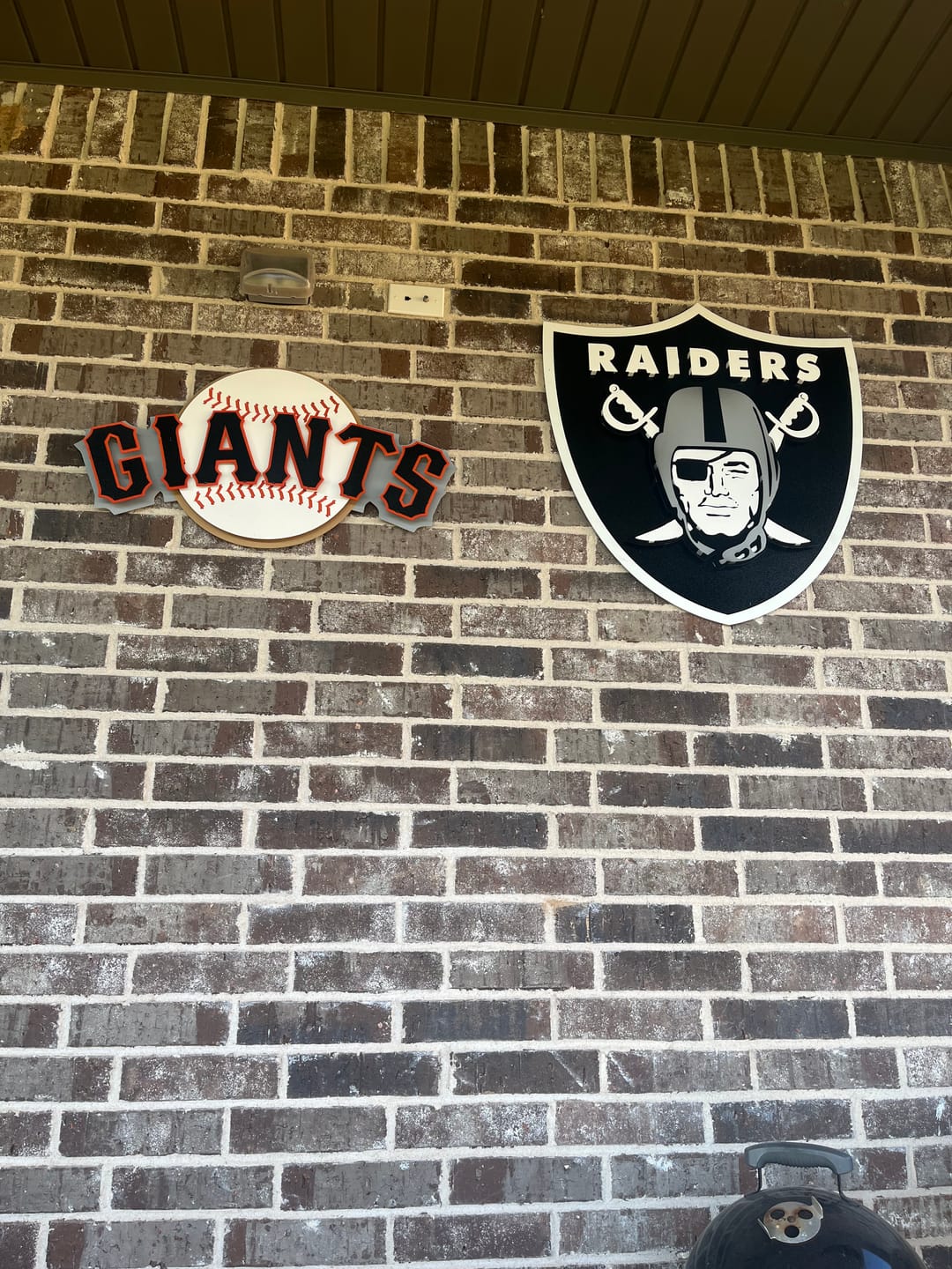Customer photo review of Las Vegas Raiders Shield 3D Vintage Metal Wall Art