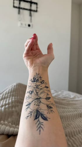 Customer photo review of Lily Lover