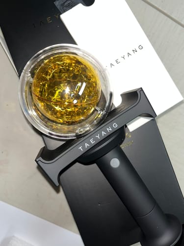 Customer photo review of TAEYANG Official Light Stick