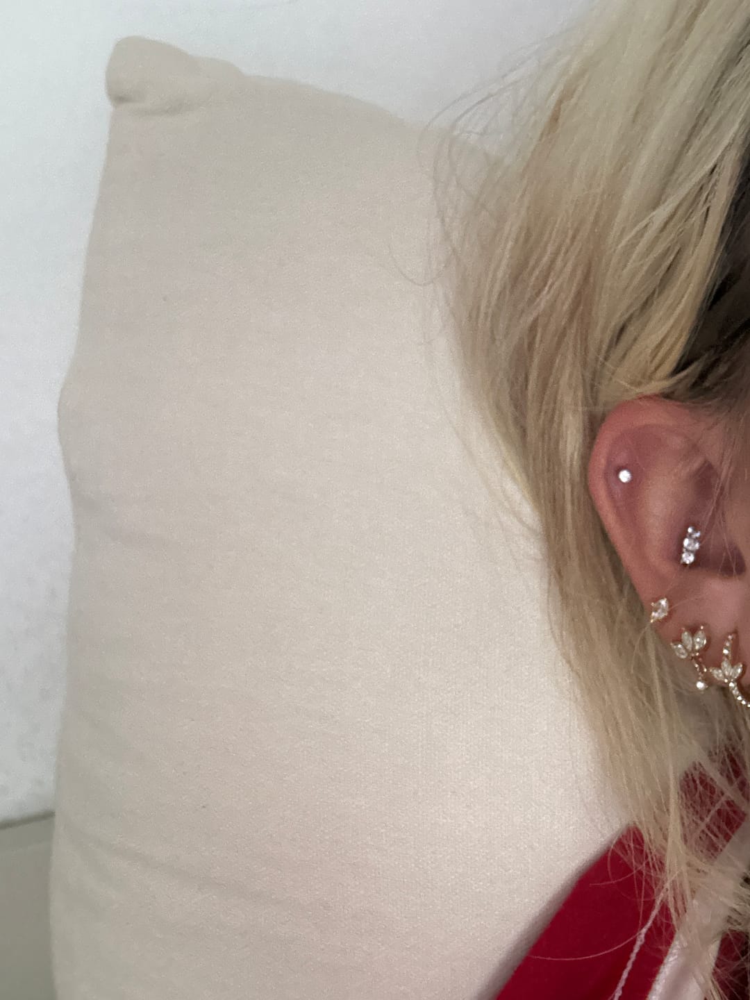 Customer photo review of Limitless Lotus Ohrring Set