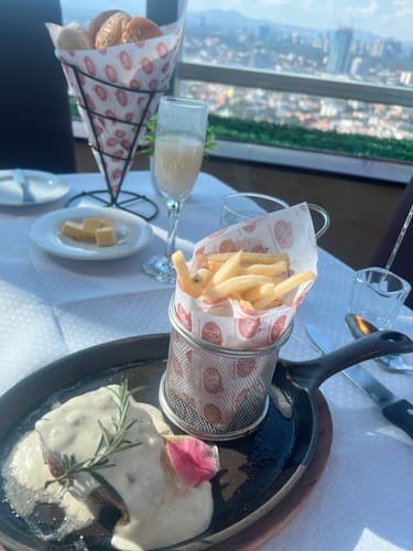 Customer photo review of Menú Vicenzo Mes Patrio