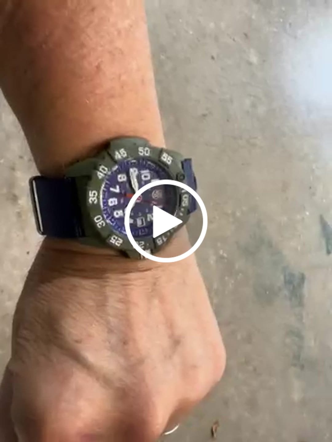 Customer video review of Luminox 3503.ND Navy Seal 3500 Men's Blue Band Dive Watch