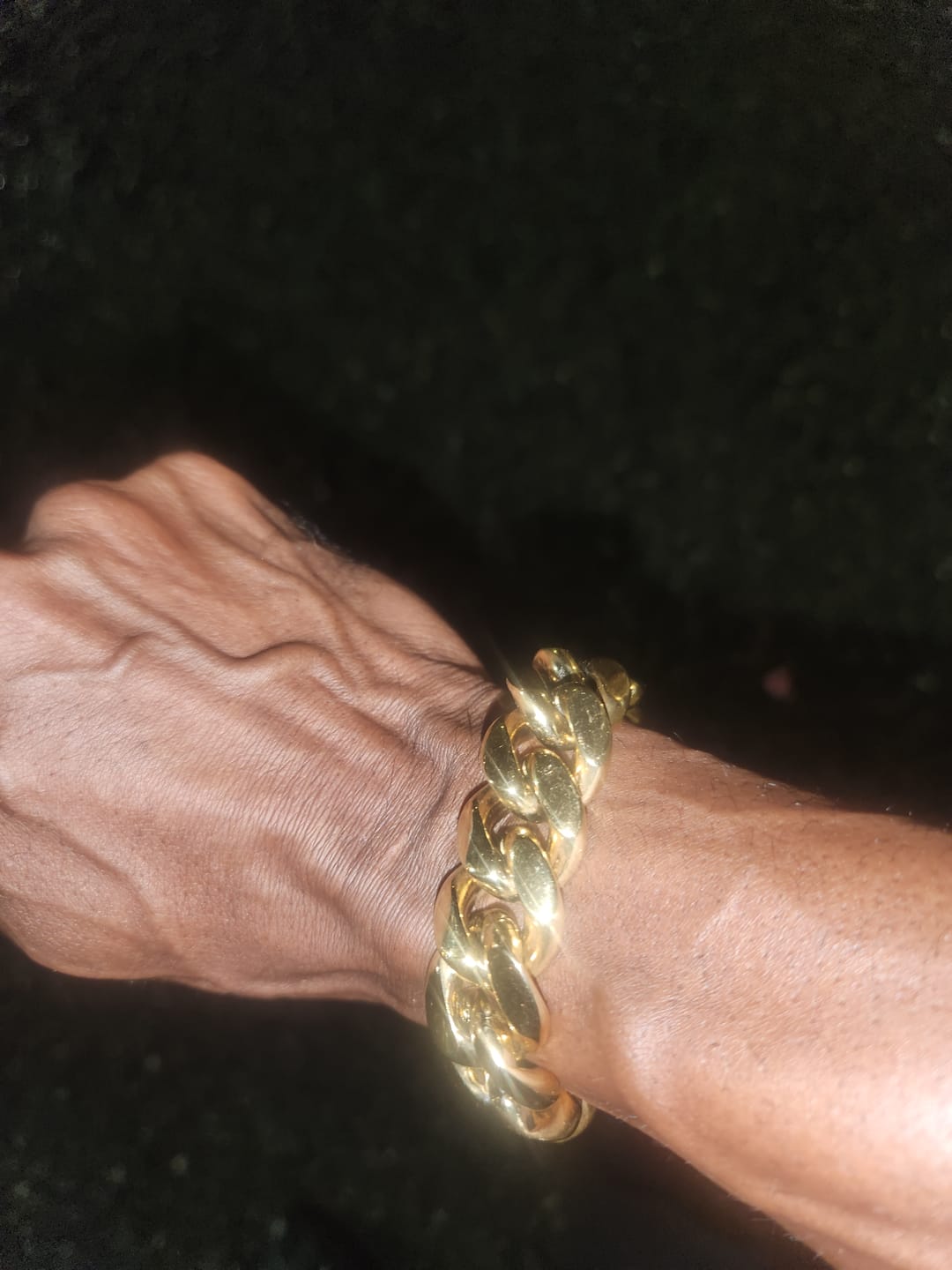 Customer photo review of 18MM Miami Cuban Link Set