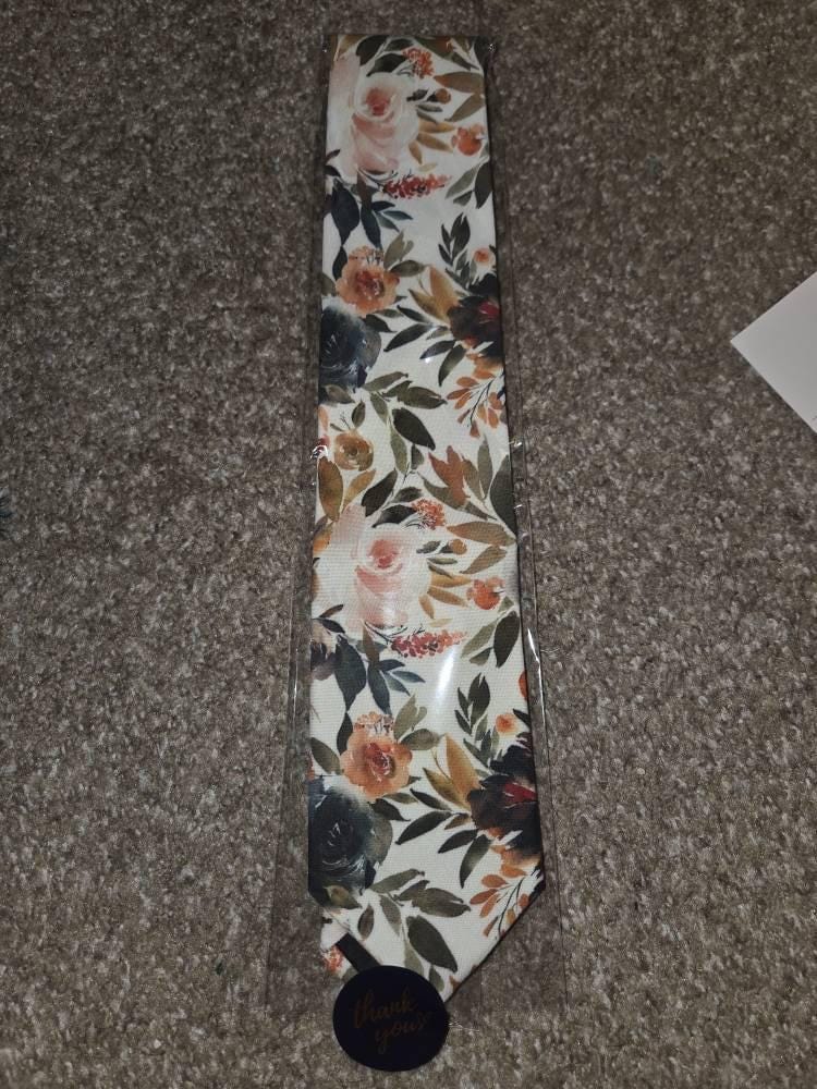 Customer photo review of Floral Ivory Terracotta Necktie- Floral Tie for Men