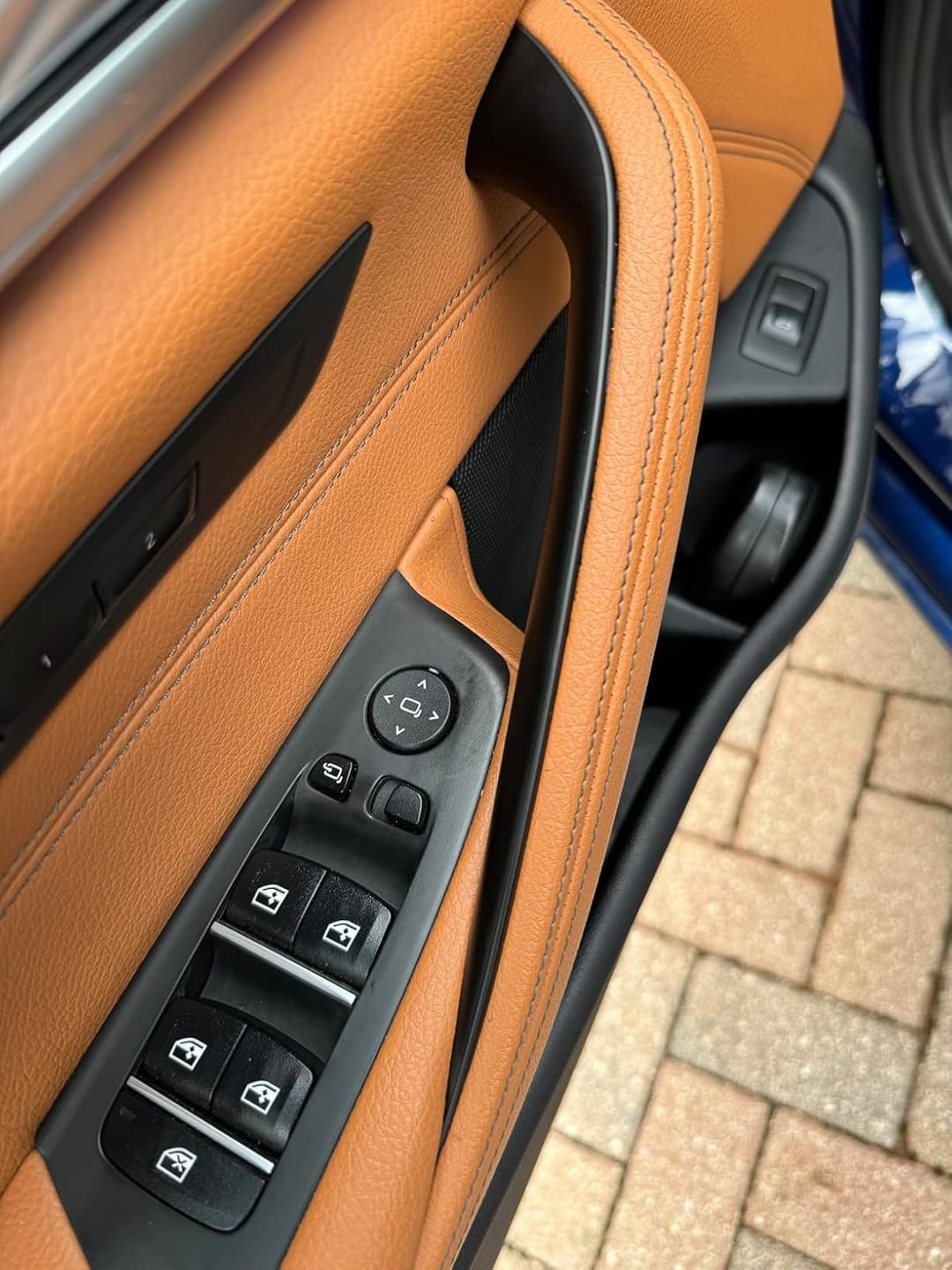 Customer photo review of BMW 5 Series G30/G31 (2017–2022) Interior Door Handle Cover Trim Set – 2PCS Compatible with F90 M5 520d 530i 540i M550i | SPCRSO