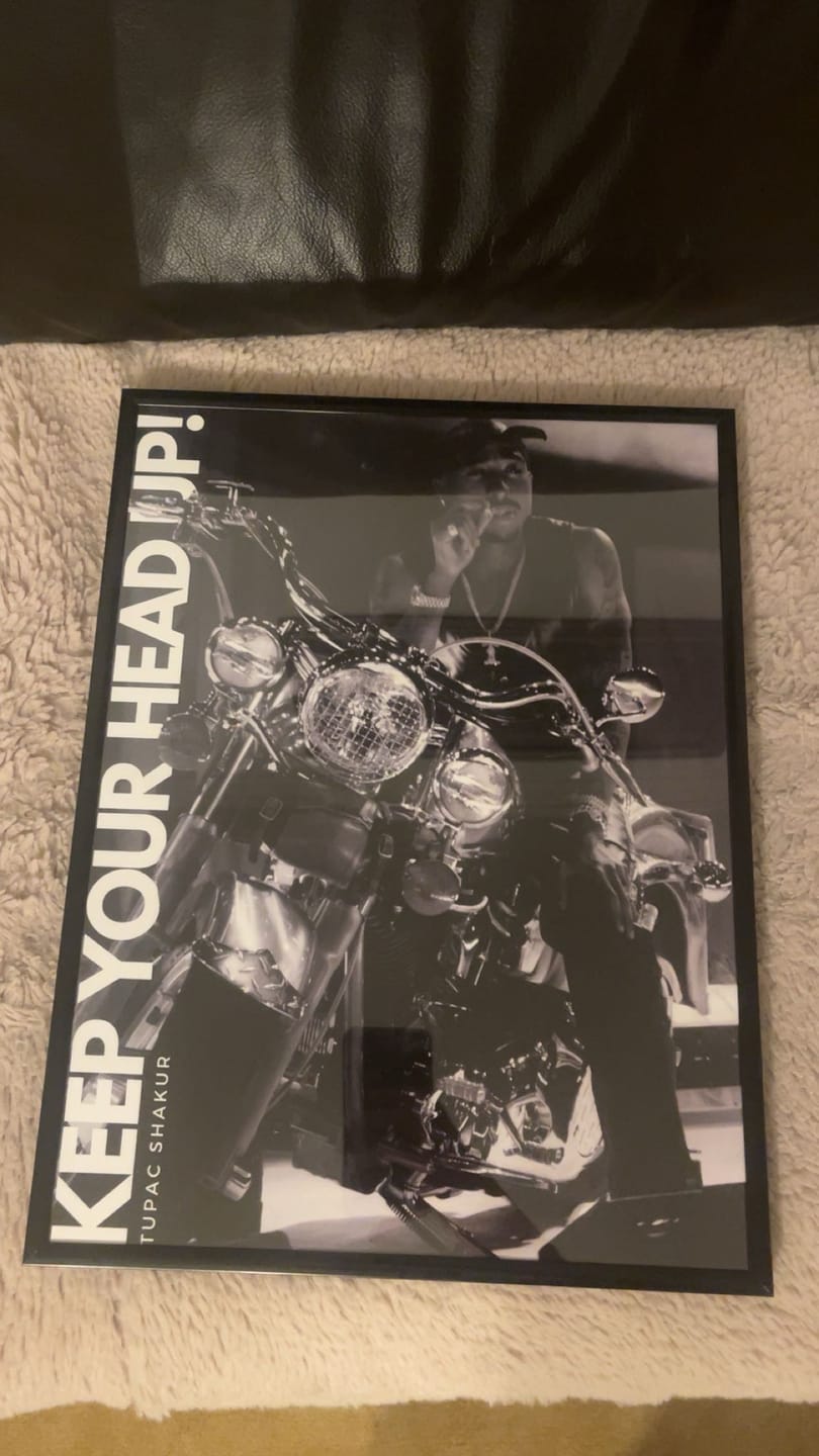 Customer photo review of TUPAC.