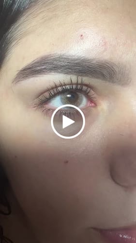 Customer video review of PESTAÑINA 1ST SCENE