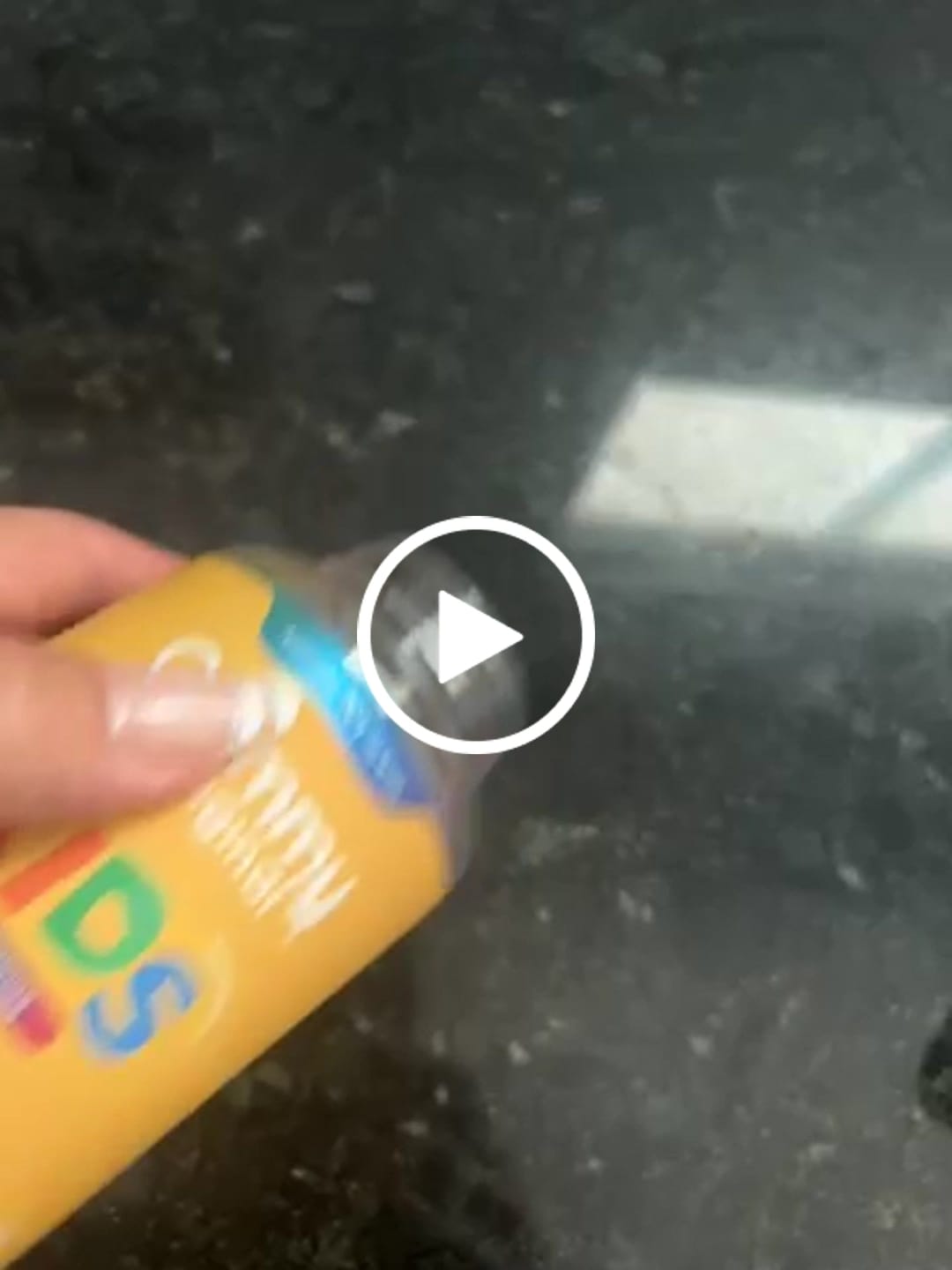Customer video review of Gummy Kids Vitamin® - Mix Frutas 180 g
