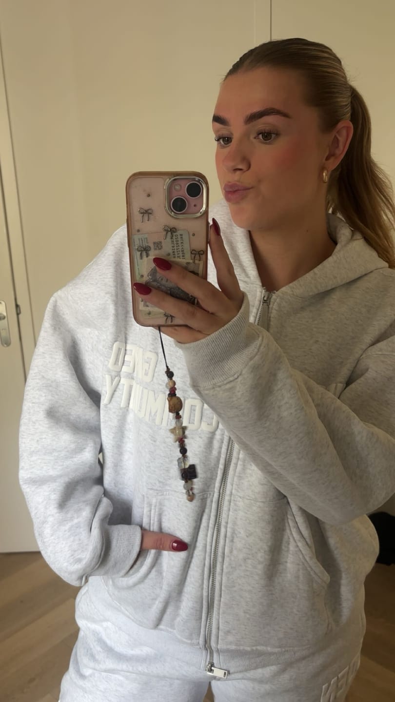 Customer photo review of GATED COMMUNITY ZIP HOODIE LIGHT GREY
