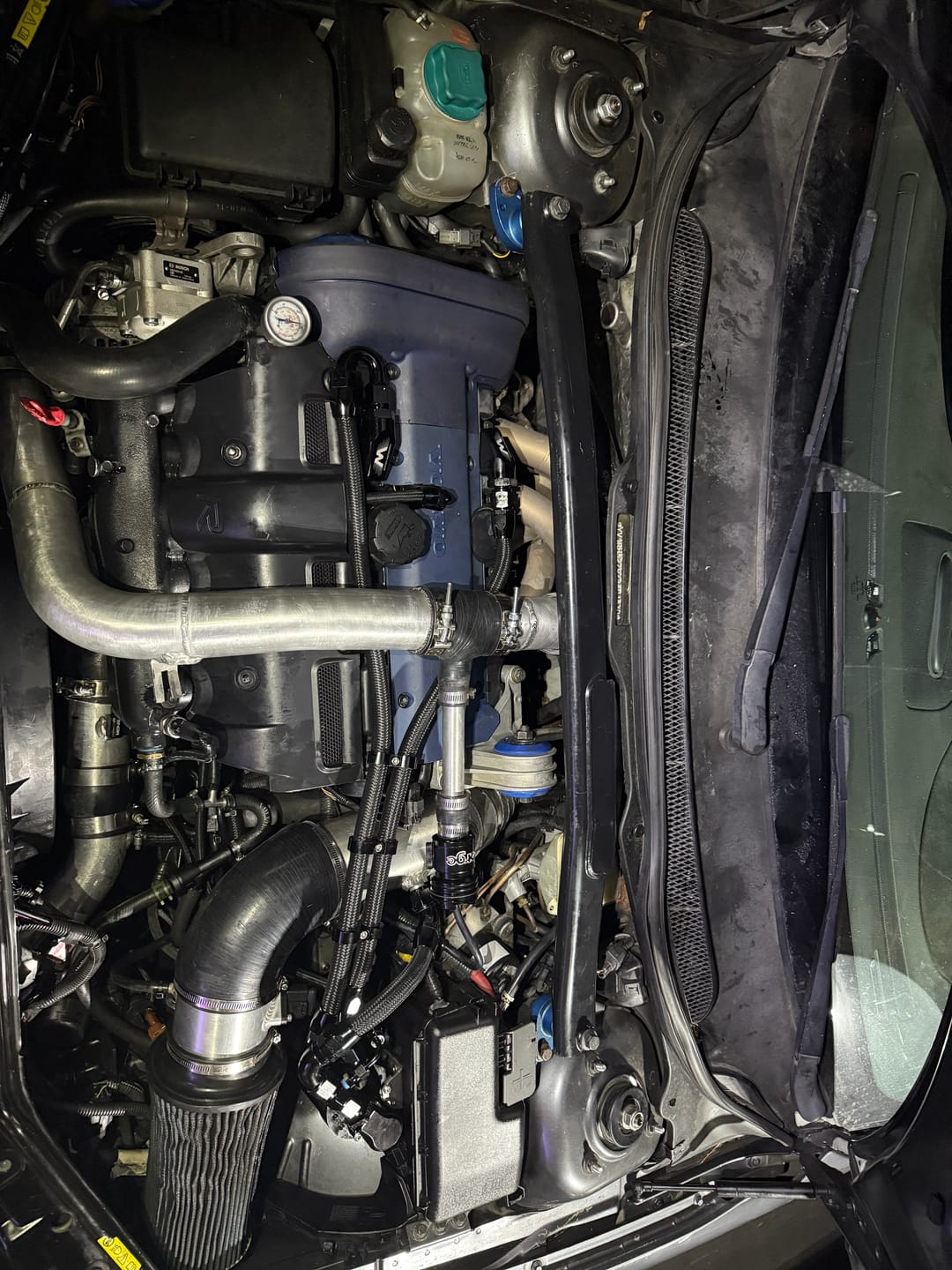 Customer photo review of Motion Raceworks Billet Valve Cover Breathers Black Anodized (Pair)