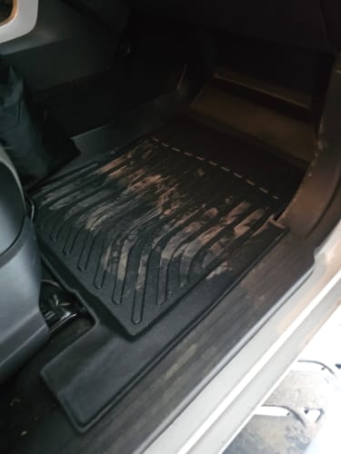 Customer photo review of Pisos Calce Perfecto Chevrolet Colorado 2018 al 2025