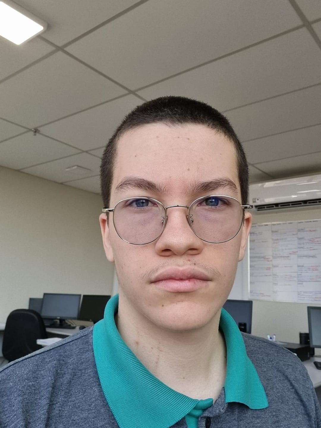 Customer photo review of Teo
