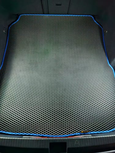 Customer photo review of Kofferraumwanne nach Maß