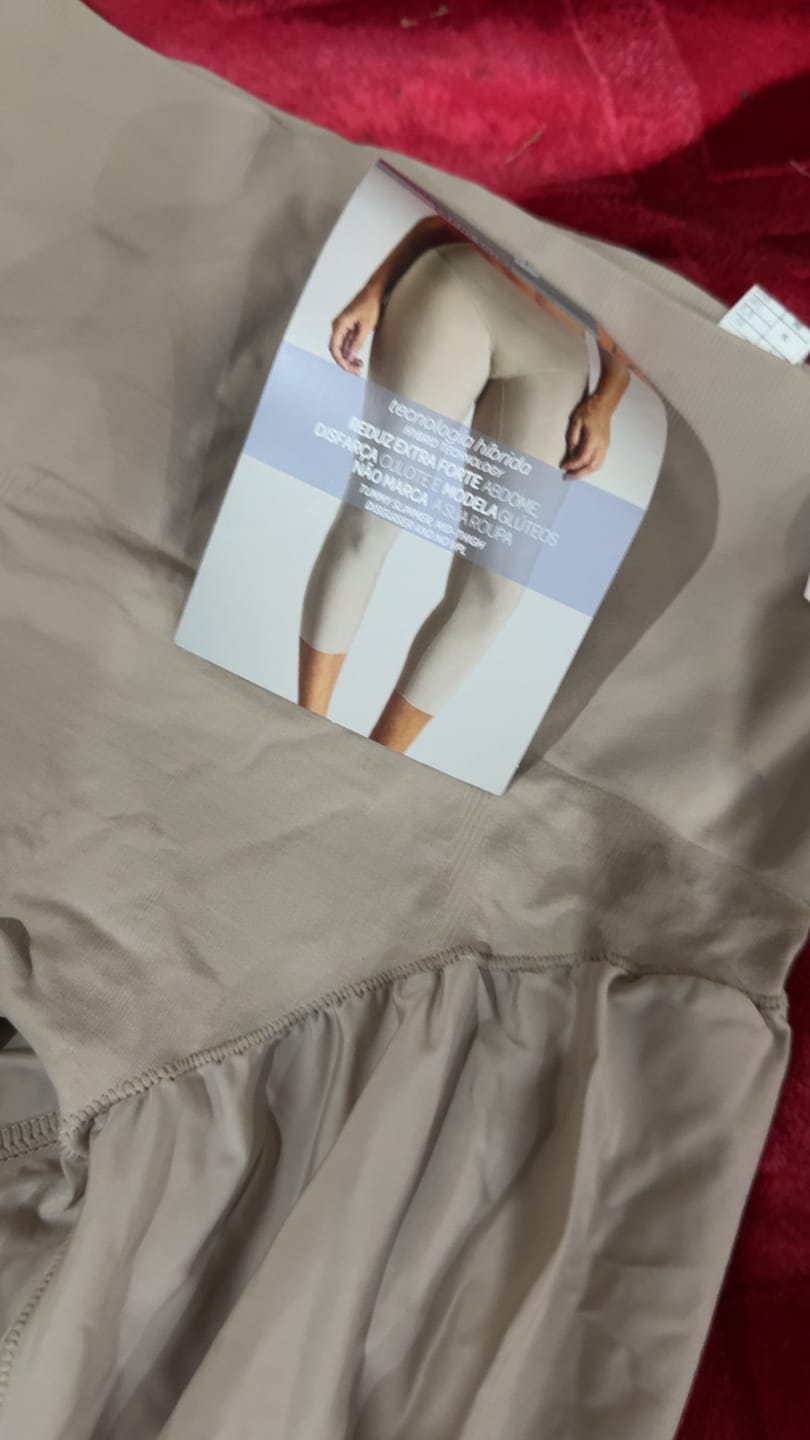 Customer photo review of Seamless Super Abdomen Compression Body Shaping Capri