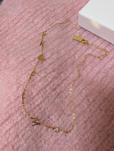 宏子 酒. review of 誕生石💎サイドイニシャルネックレス image 1 out of 1