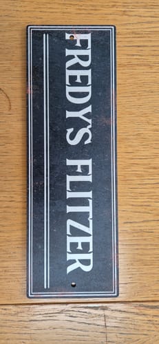 Customer photo review of Vintage Straßenschild mit Wunschtext – Gartenschild