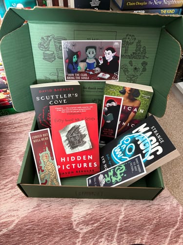 Customer photo review of Halloween Originals - 4 Book Special Edition Box