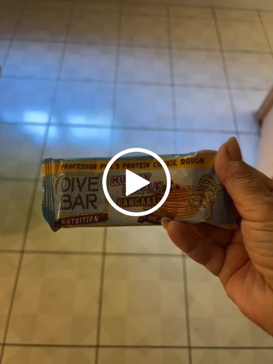 Customer video review of Teresa's Mummy Maple Pancake - 6 bars