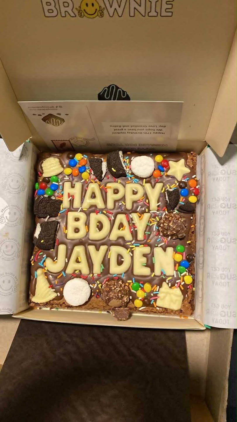 Customer photo review of Custom message birthday brownie