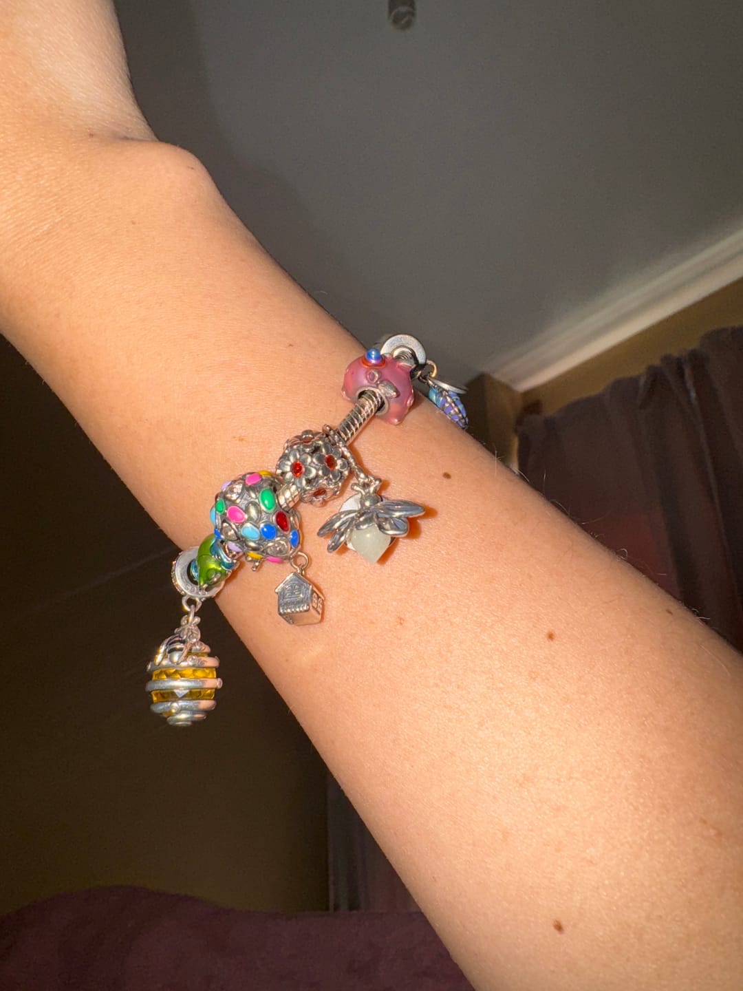 Customer photo review of Charm Luciernaga Evangeline "Iluminas Mi Vida" Fluorescente