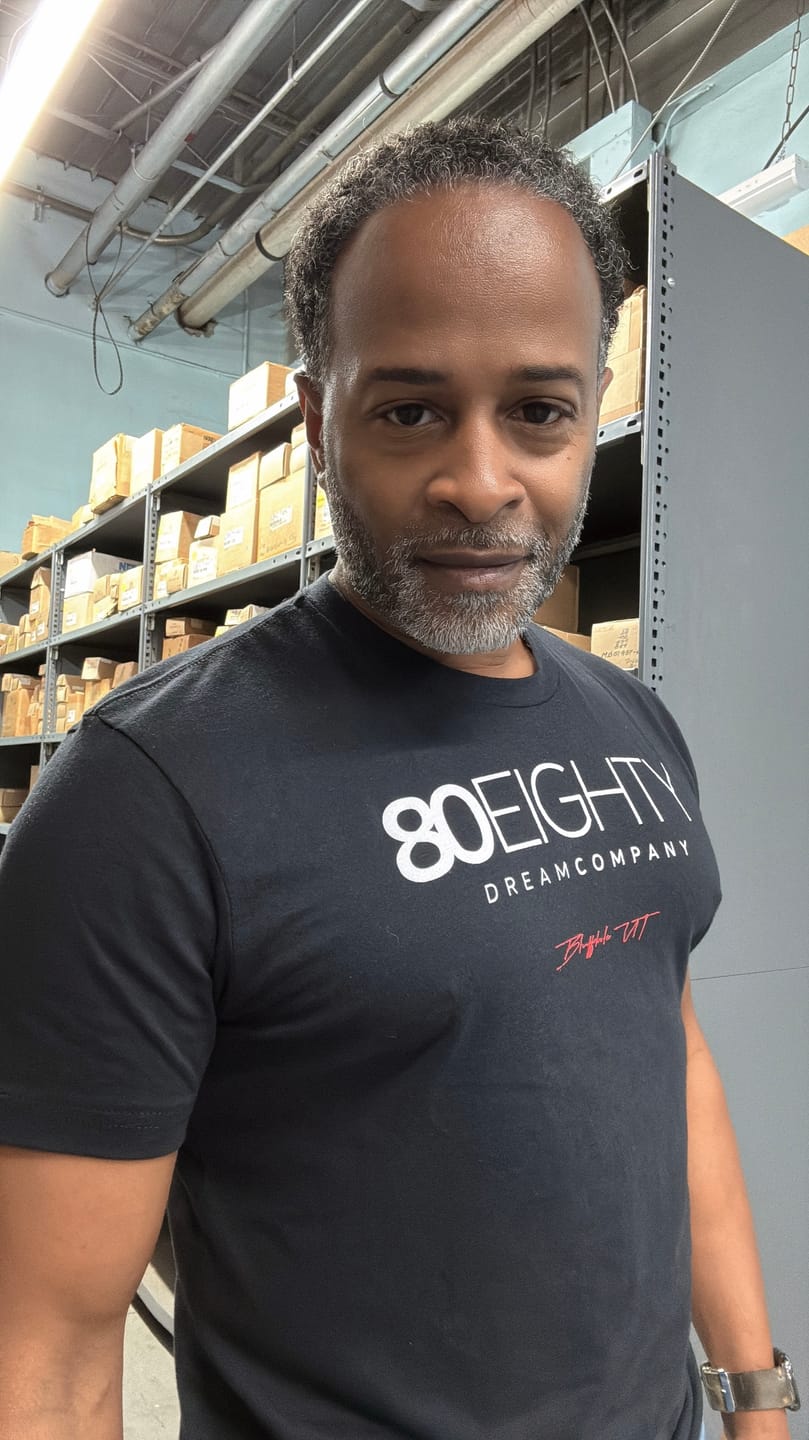 Customer photo review of 80Eighty® Tech Shirt