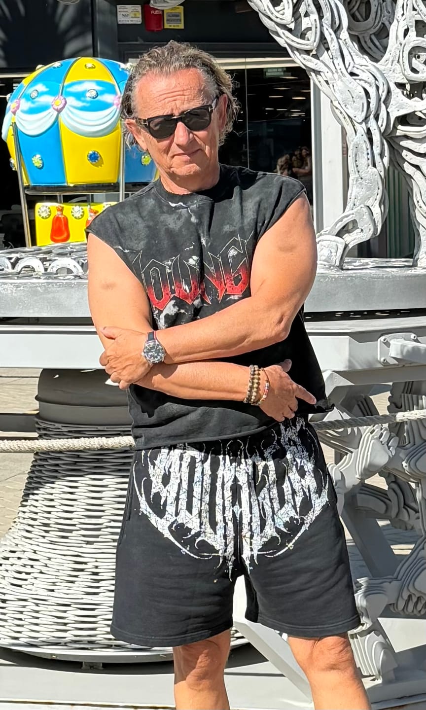 Customer photo review of 1011 - Dark Wave Shorts