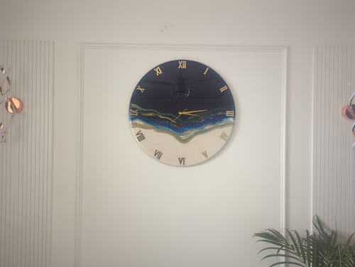 Customer photo review of Ticking Thunder Silent Resin Wall Clock (Royal Blue)