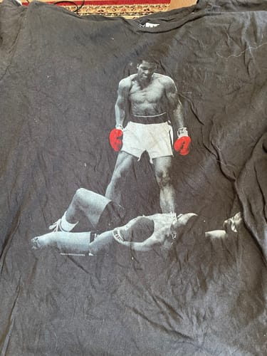 Customer photo review of 200 B Grade T-Shirts (DEAL ZONE 34% OFF)