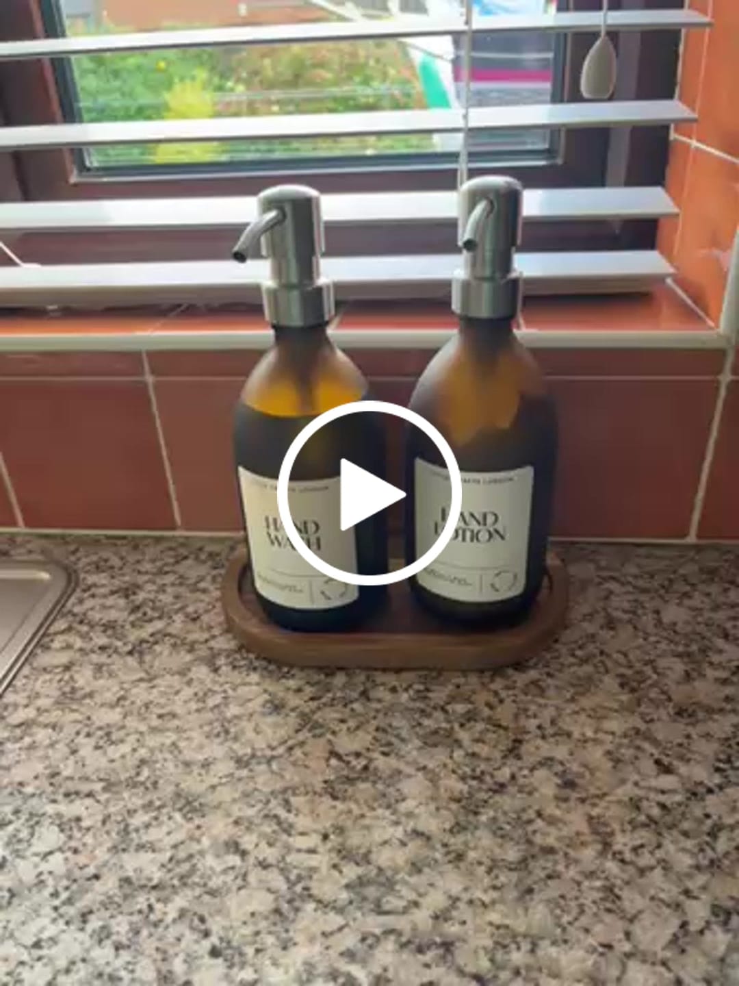 Customer video review of Set of 2 Frosted Amber Glass Bottle 500 ML with Metal Pump & Small Tray White Label