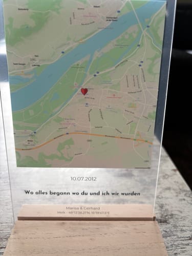 Kundenbewertung mit Foto zu "Unser Ereignis" - Personalisierte Acryltafel