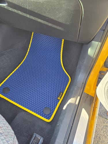 Customer photo review of Auto Fußmatten nach Maß - Komplettset