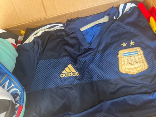 Customer photo review of Wholesale Soccer Jerseys by LB