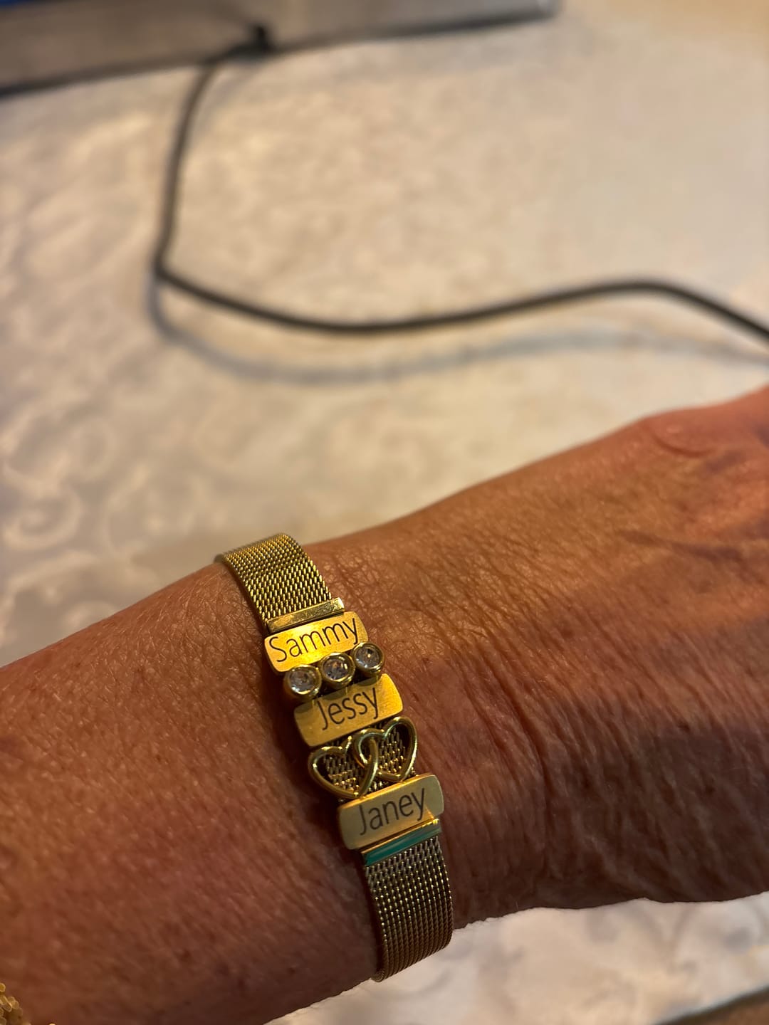 Customer photo review of Mesh bracelet gold
