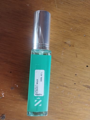 Customer photo review of Perfume Tendencia D DAISY WILD nuevo 2025 zenz