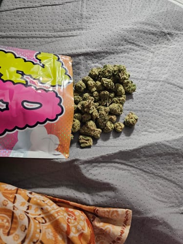 Customer photo review of White Widow - 28 Grams - Hybrid