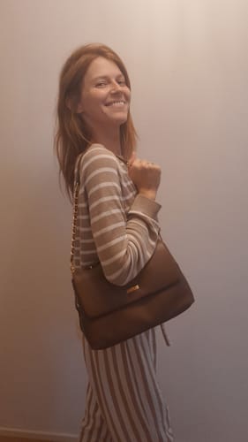 Customer photo review of LEILANI - BROWN