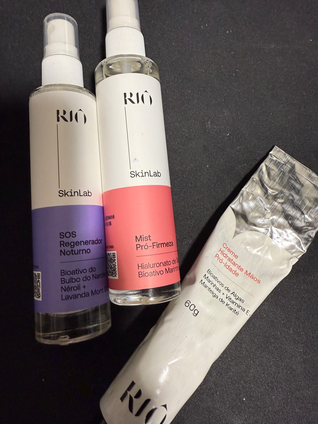 Customer photo review of Kit Creme Hidratante Mãos Pró-Idade + SOS Regenerador Noturno